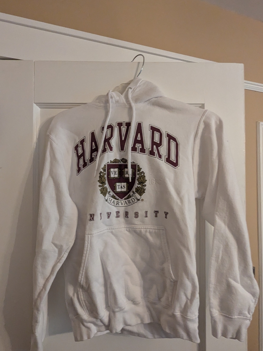 Harvard White Logo Hoodie - Classic University Sweatshirt